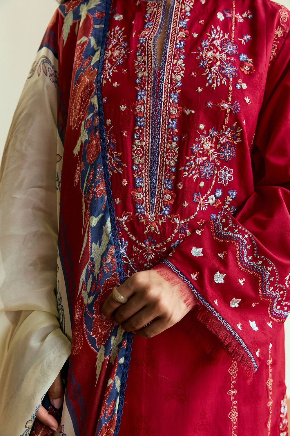 Coco by Zara Shahjahan Festive Lawn'25 Alba-D8 - TC-1326