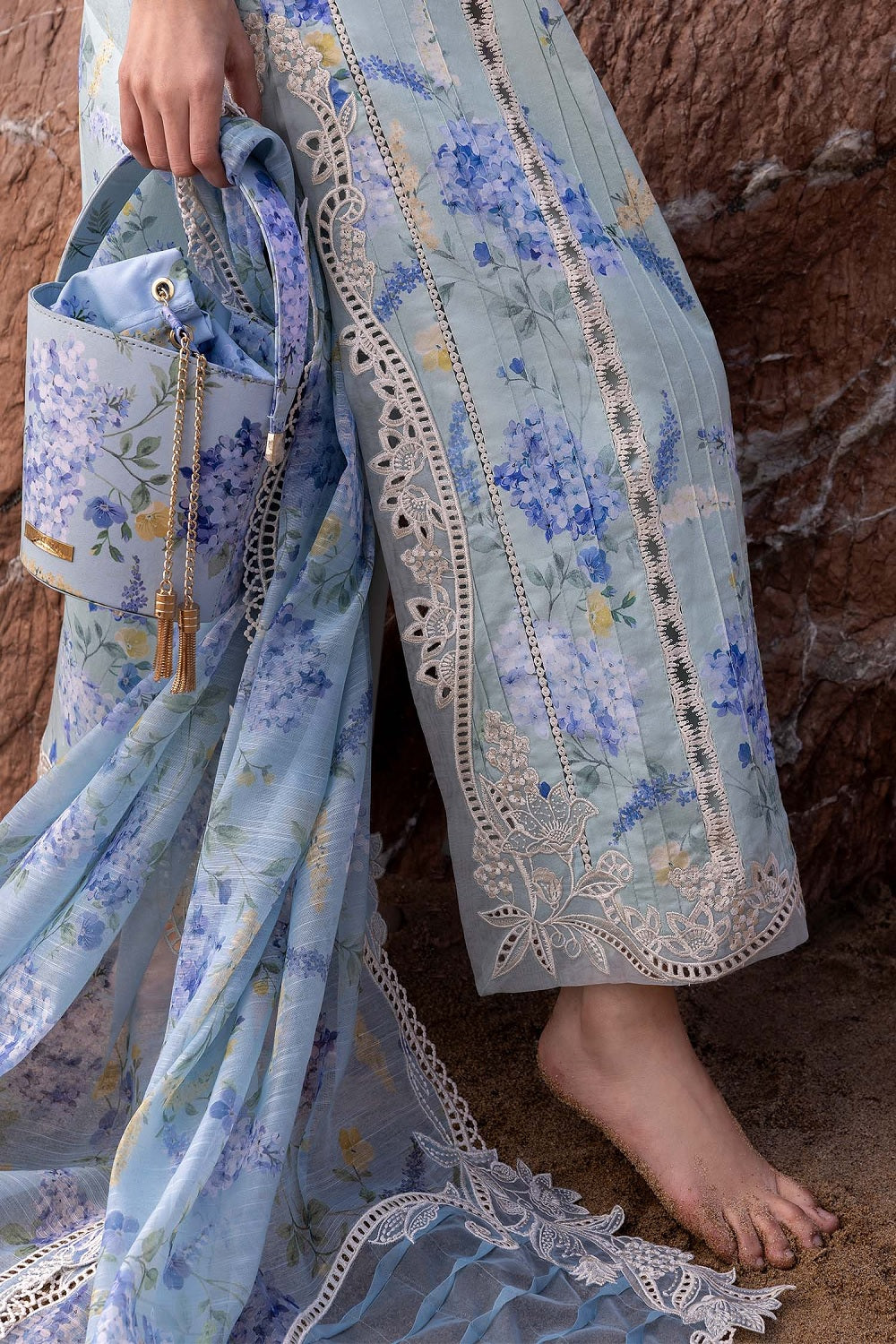 FLOW BY CRIMSON Chikankari Lawn'25 Who'S That Girl - D3 B - TC-1295