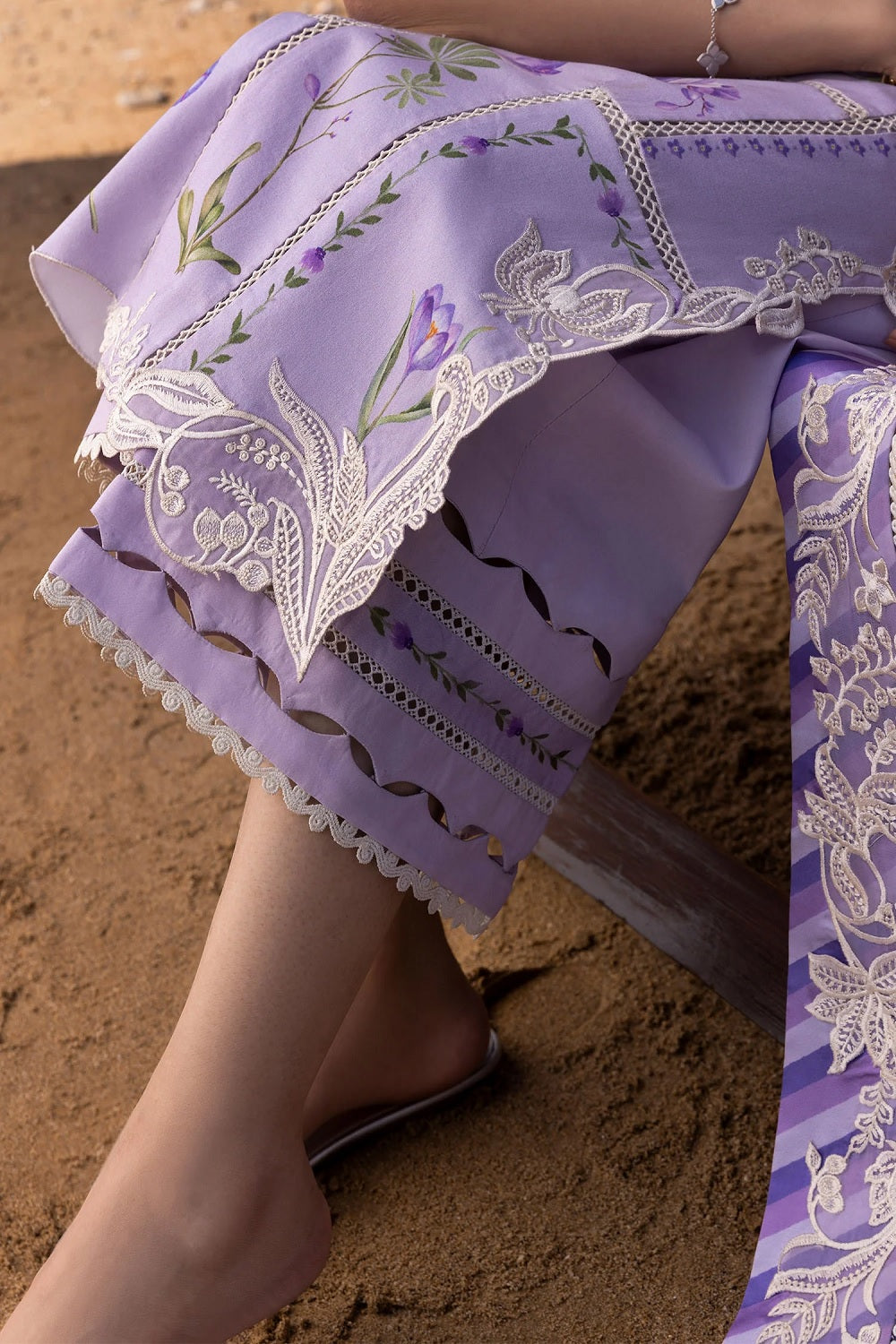 FLOW BY CRIMSON Chikankari Lawn'25 A Girl In The Garden - D7 A - TC-1347