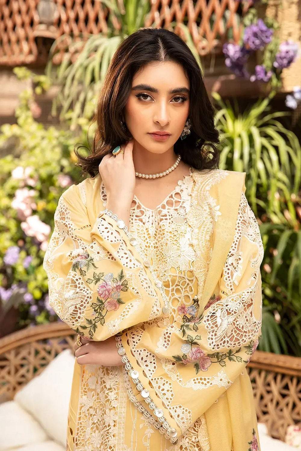 Elaf Premium - Luxury Lawn Edition' 25 - ELM-2B ROSHNE - TC-1239