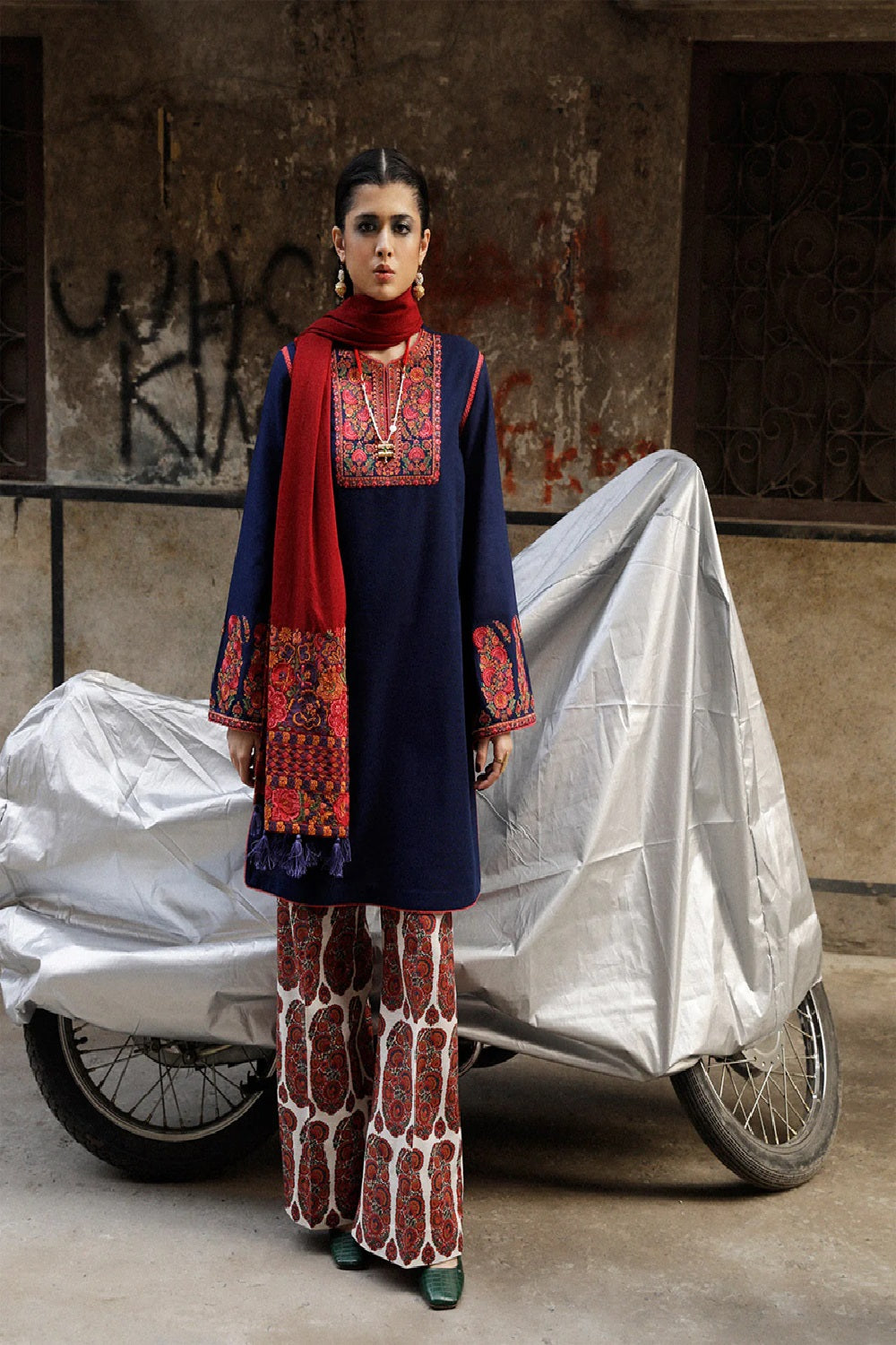 Jugnu MOSAIC Luxury Chikankari Lawn Edition'25 - TC-1216