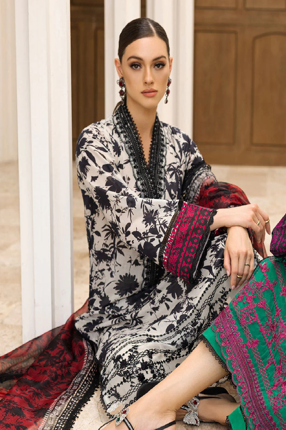 Zainab Chottani Tahra Lawn'23 - MYSTI-PEONY 5B - TC-606