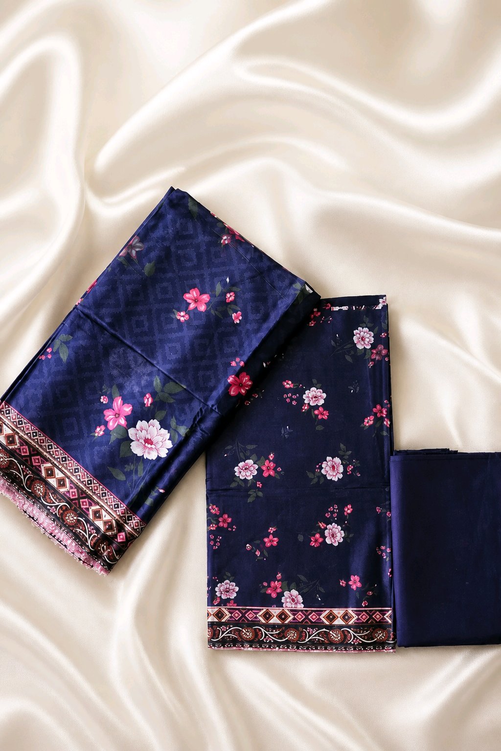 Bin Saeed Premium Printed Pure AirJet Lawn 3 Piece Suit - TC-1714