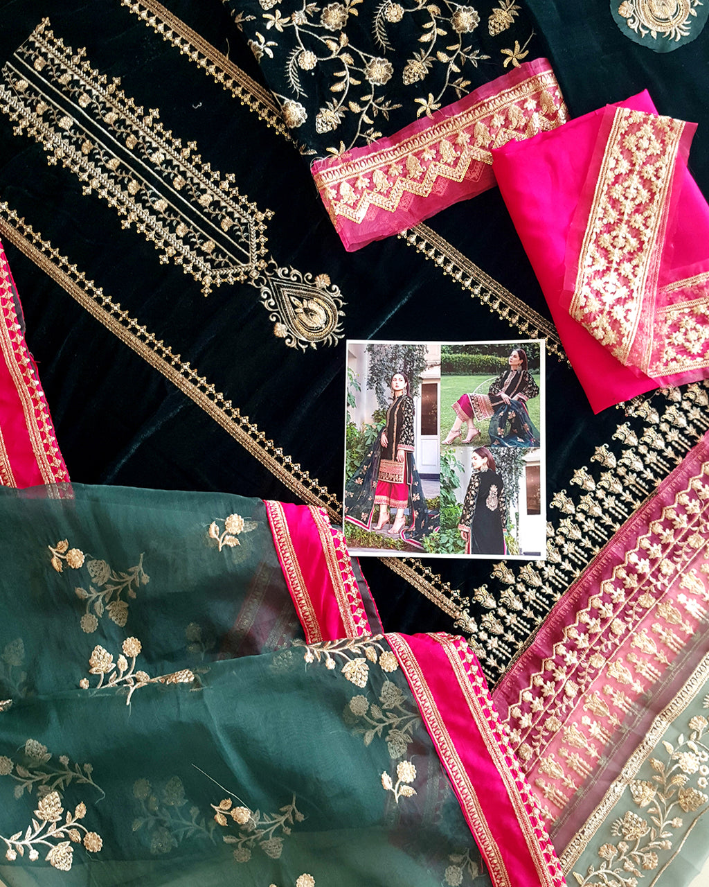 Zainab Chottani - Velvet Collection'22 - PAREESHAY - TC-267