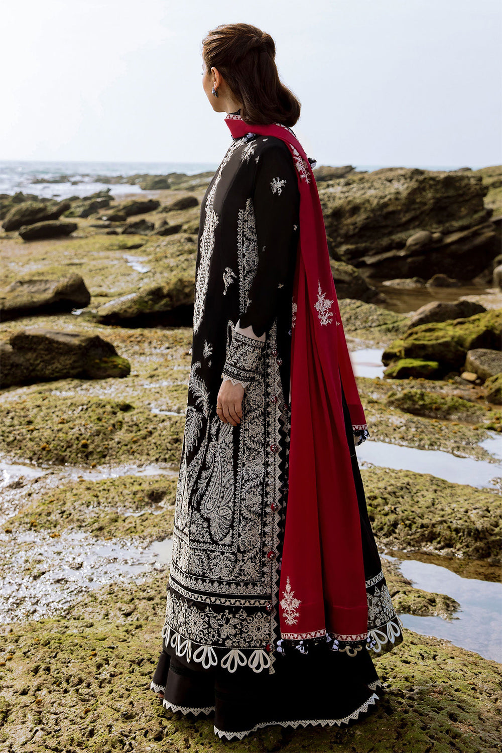 Zaha by Khadijah Shah Luxury Lawn - ISKELE (ZL23-01 A) - TC-402