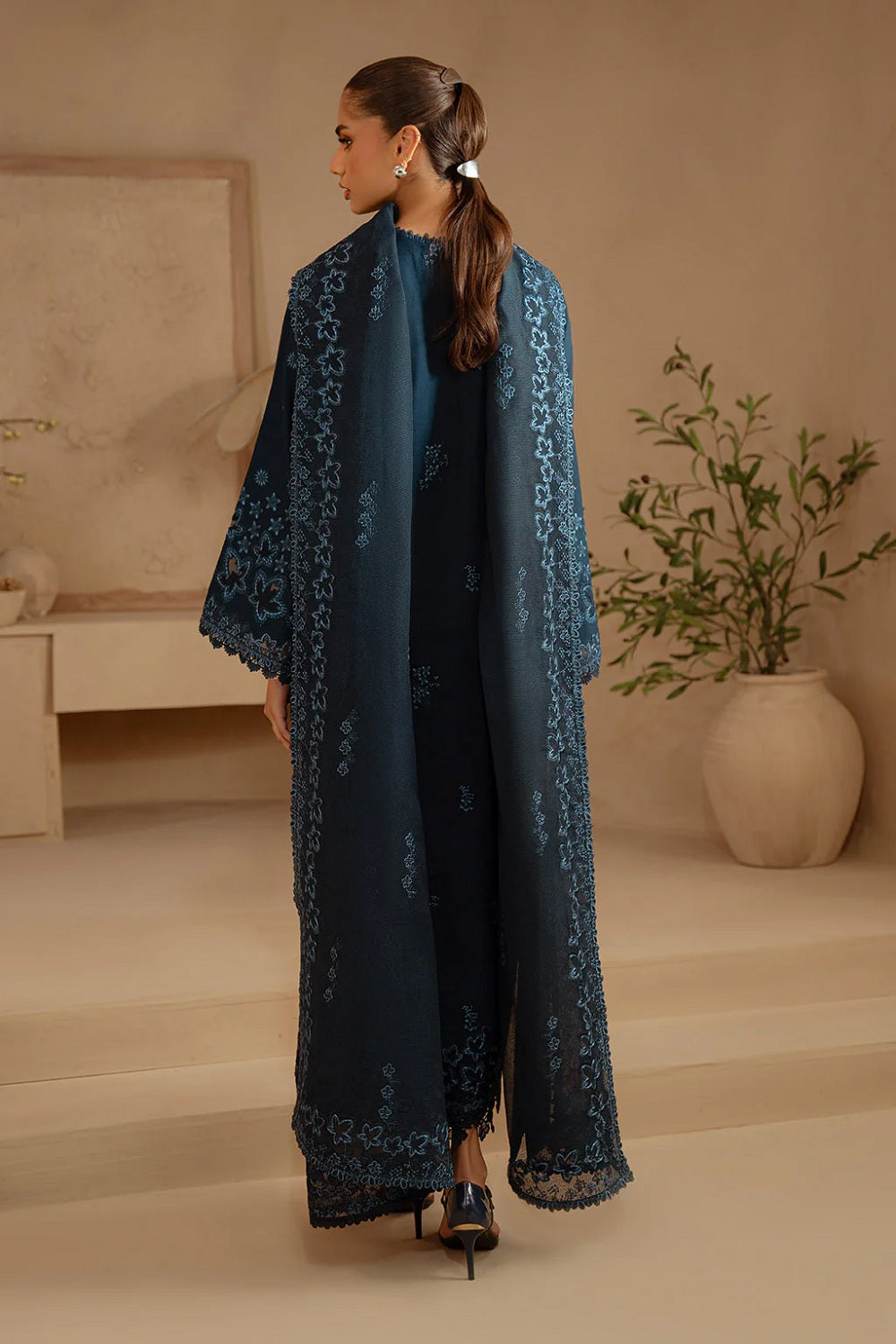 Afrozeh Rivera Noemie Luxury Lawn Edit'26 - TC-1531