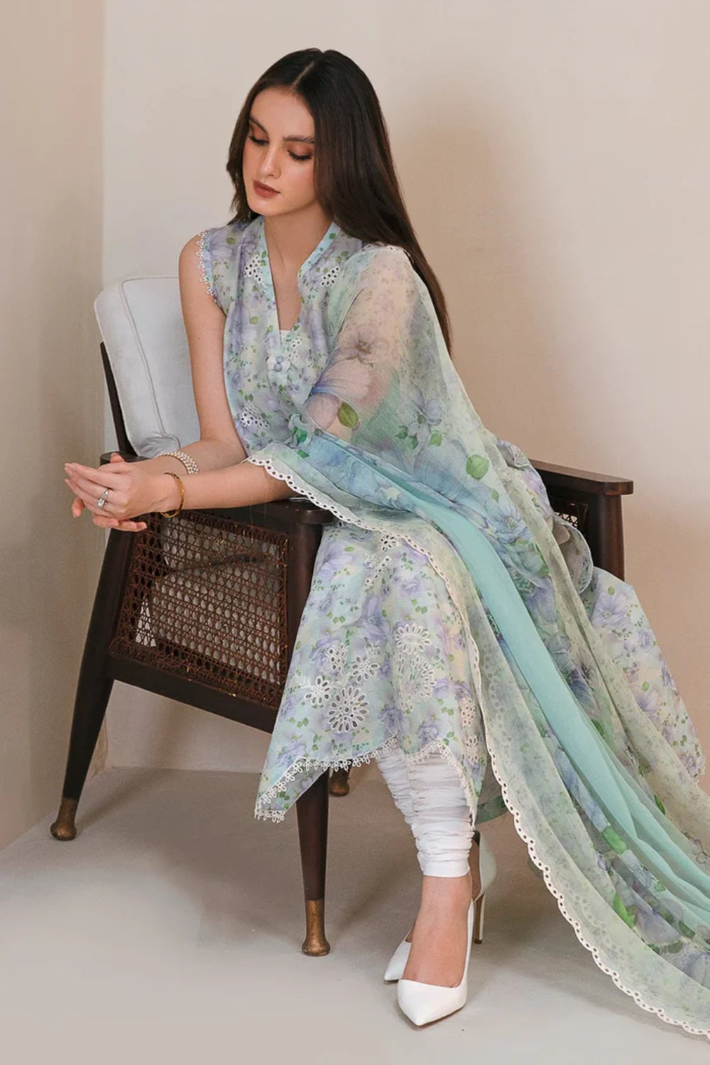 BAR0QUE EMBROIDERED LAWN UF-357 - TC-758