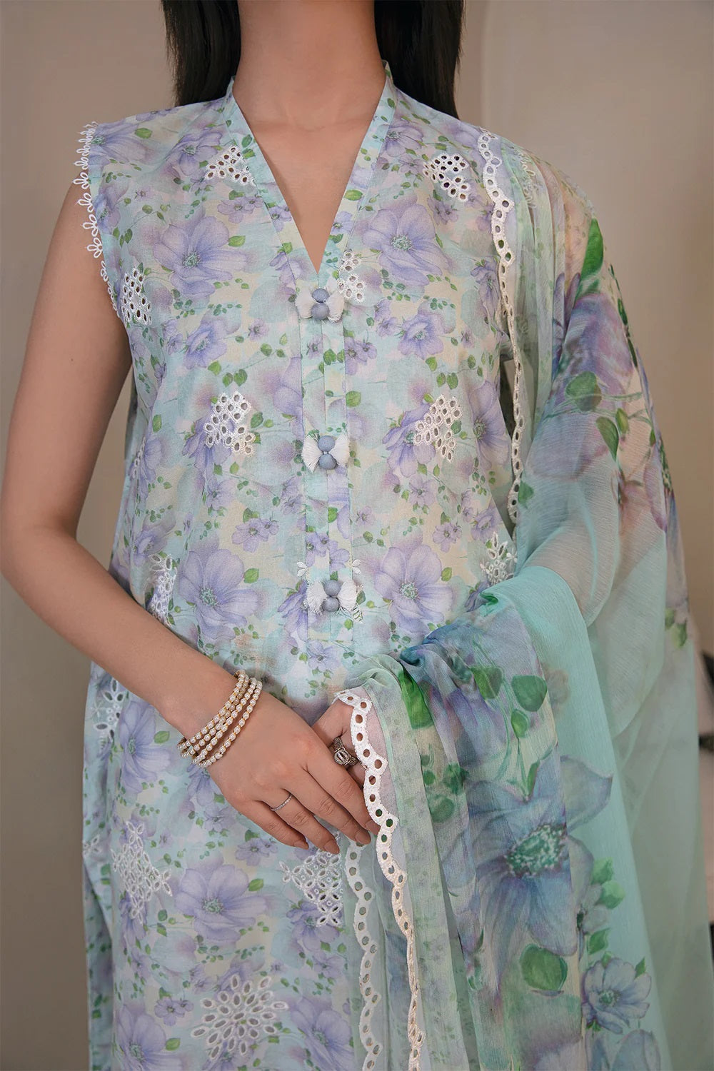 BAROQUE EMBROIDERED LAWN UF-357 - TC-758