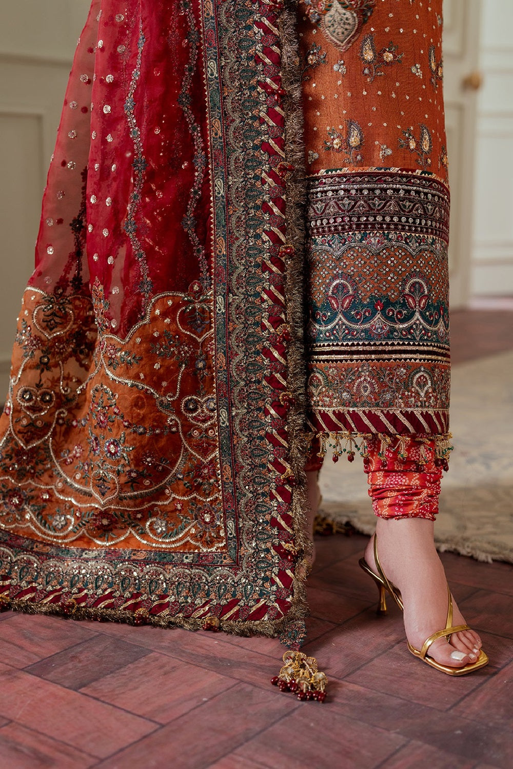 BAROQUE CHANTELLE LUXURY EMBROIDERED CHV-13 D-01 - TC-1166