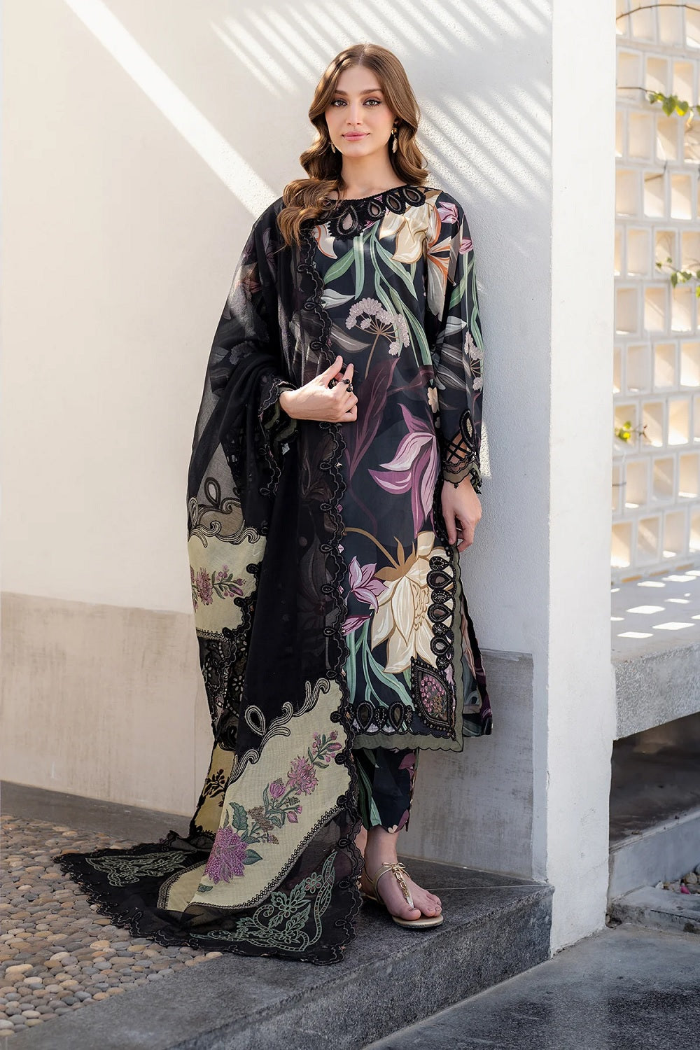 Baroque Luxury Embroidered Printed Lawn'25 SF-4090 - TC-1271