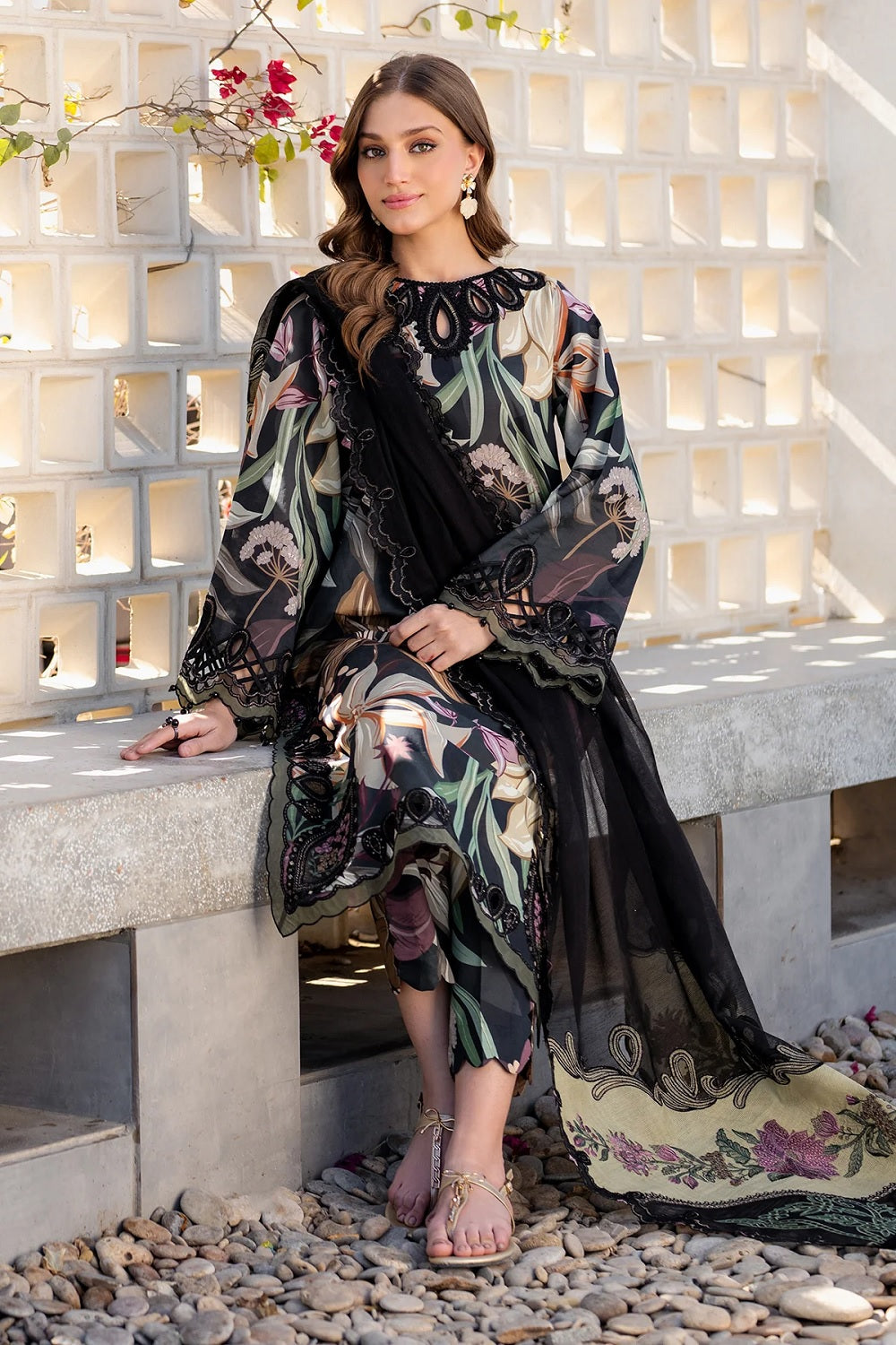 Baroque Luxury Embroidered Printed Lawn'25 SF-4090 - TC-1271
