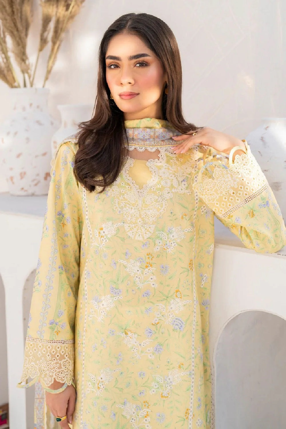 BAROQUE EMBROIDERED LAWN D-581 BEGONIA - TC-1159