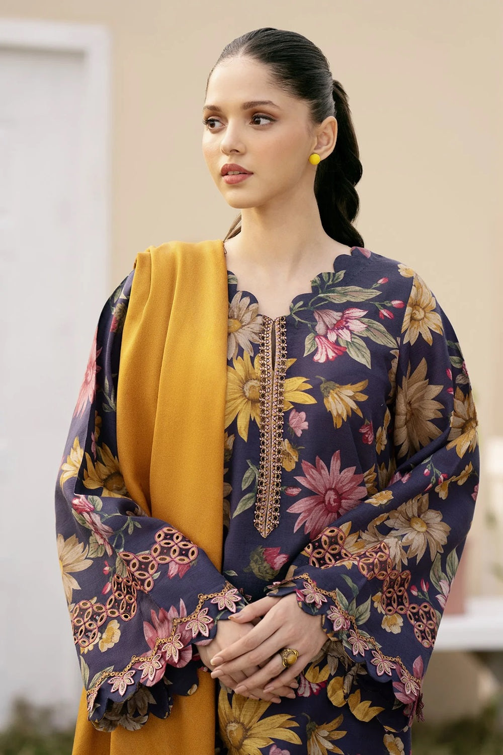 BAROQUE EMBROIDERED LAWN UF-494 - TC-732