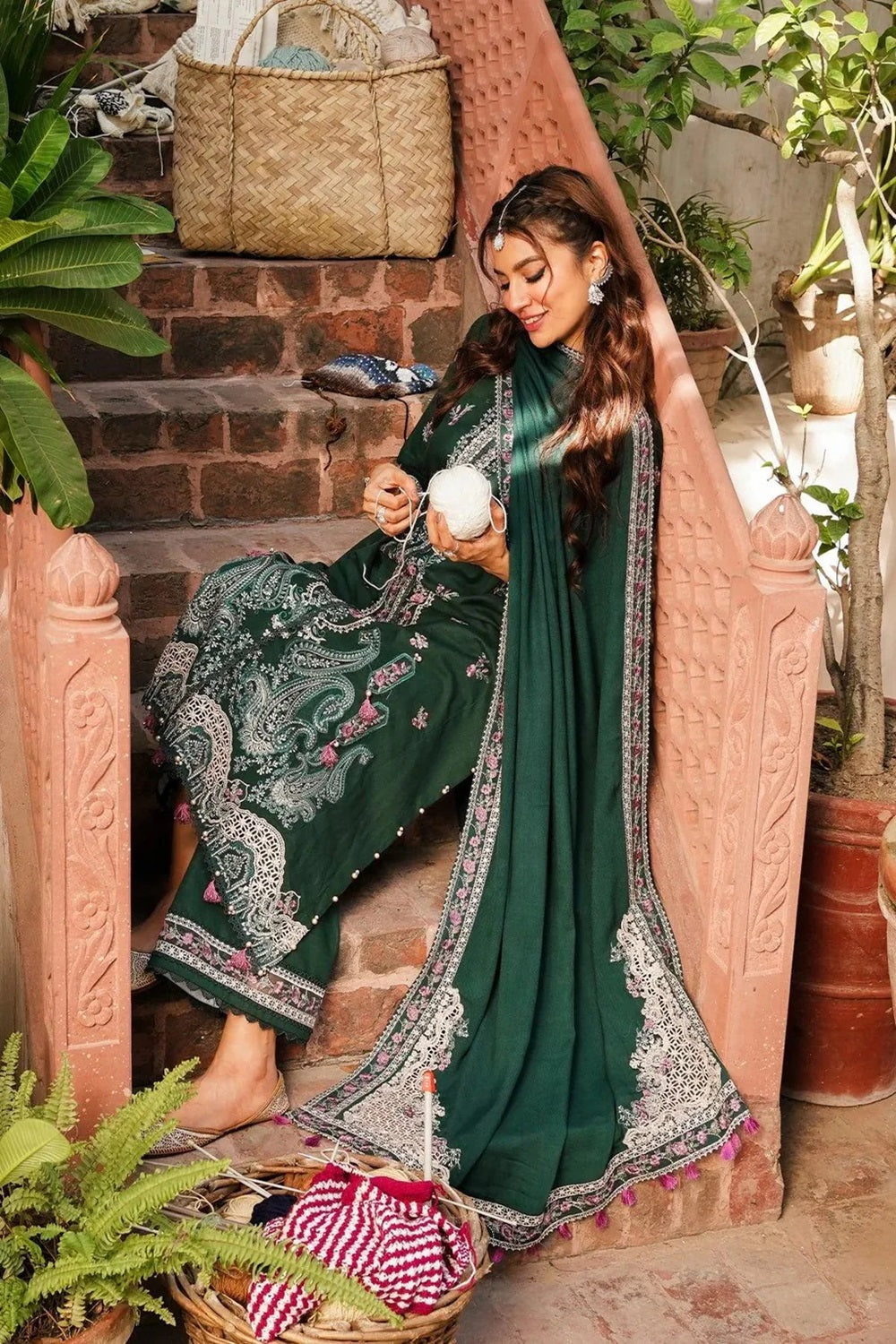 Elaf Luxury Lawn'24 - EKW-01B - ARZOO - TC-824