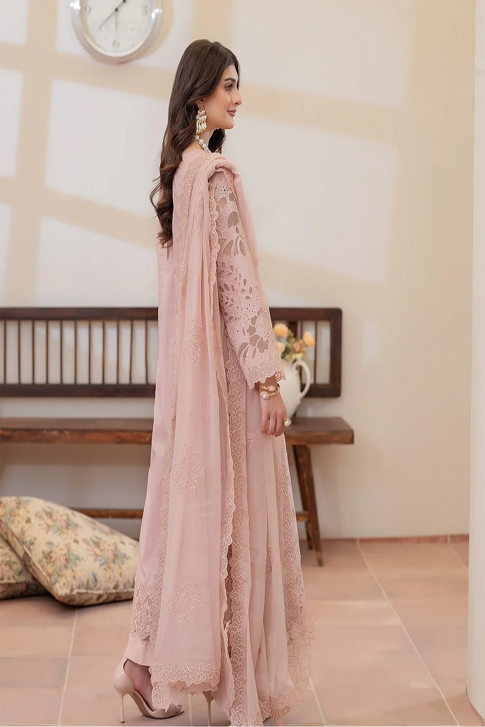 Imrozia ROHI Luxury Embroidered Lawn Edition'26 - TC-1642