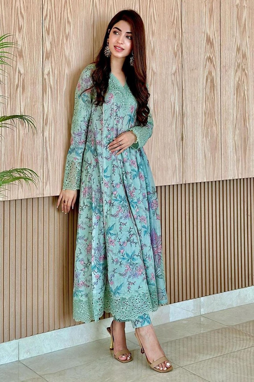 Iznik Lawn'24 - IDL-06 BADAR - Floral Print Aqua - TC-553