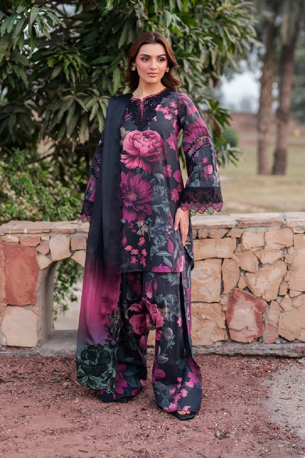 Iznik Festive Lawn Summer'25 - UE-399 - TC-1257