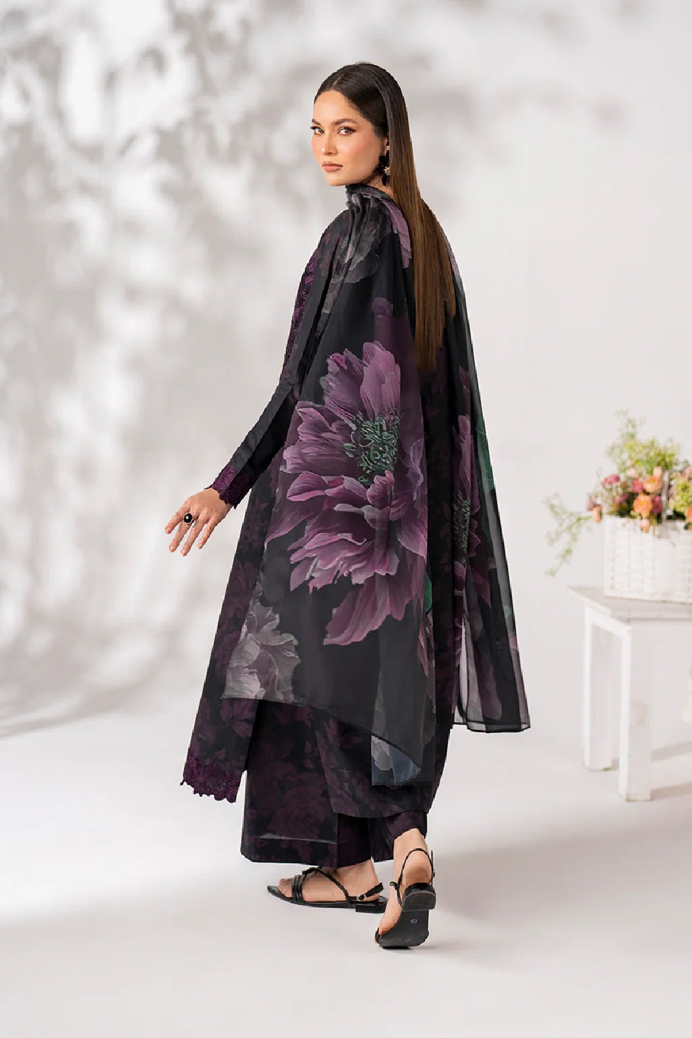 Iznik Summer Festive Eid Edit 25 - UE-270 - TC-1290