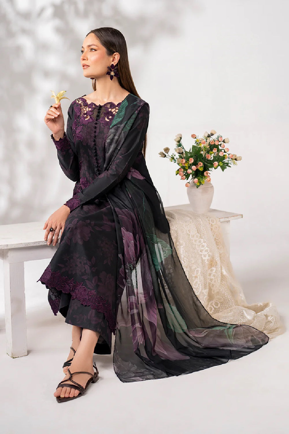 Iznik Summer Festive Eid Edit 25 - UE-270 - TC-1290