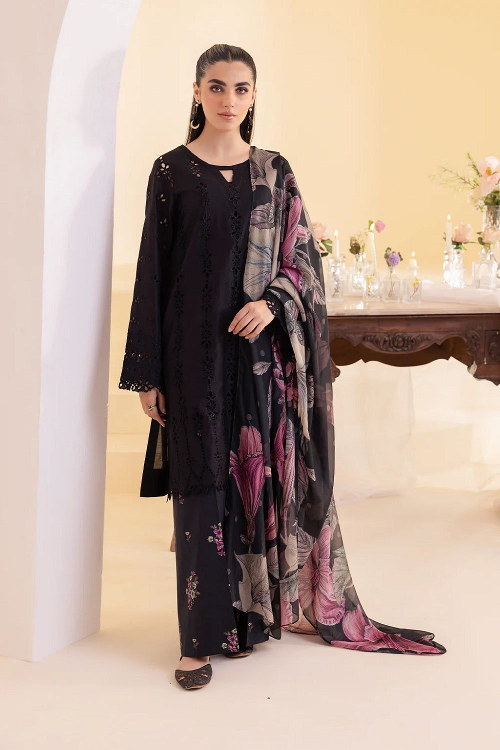 Iznik Luxury Embroidered Lawn Eid Edit'26 - UE-253 - TC-1620