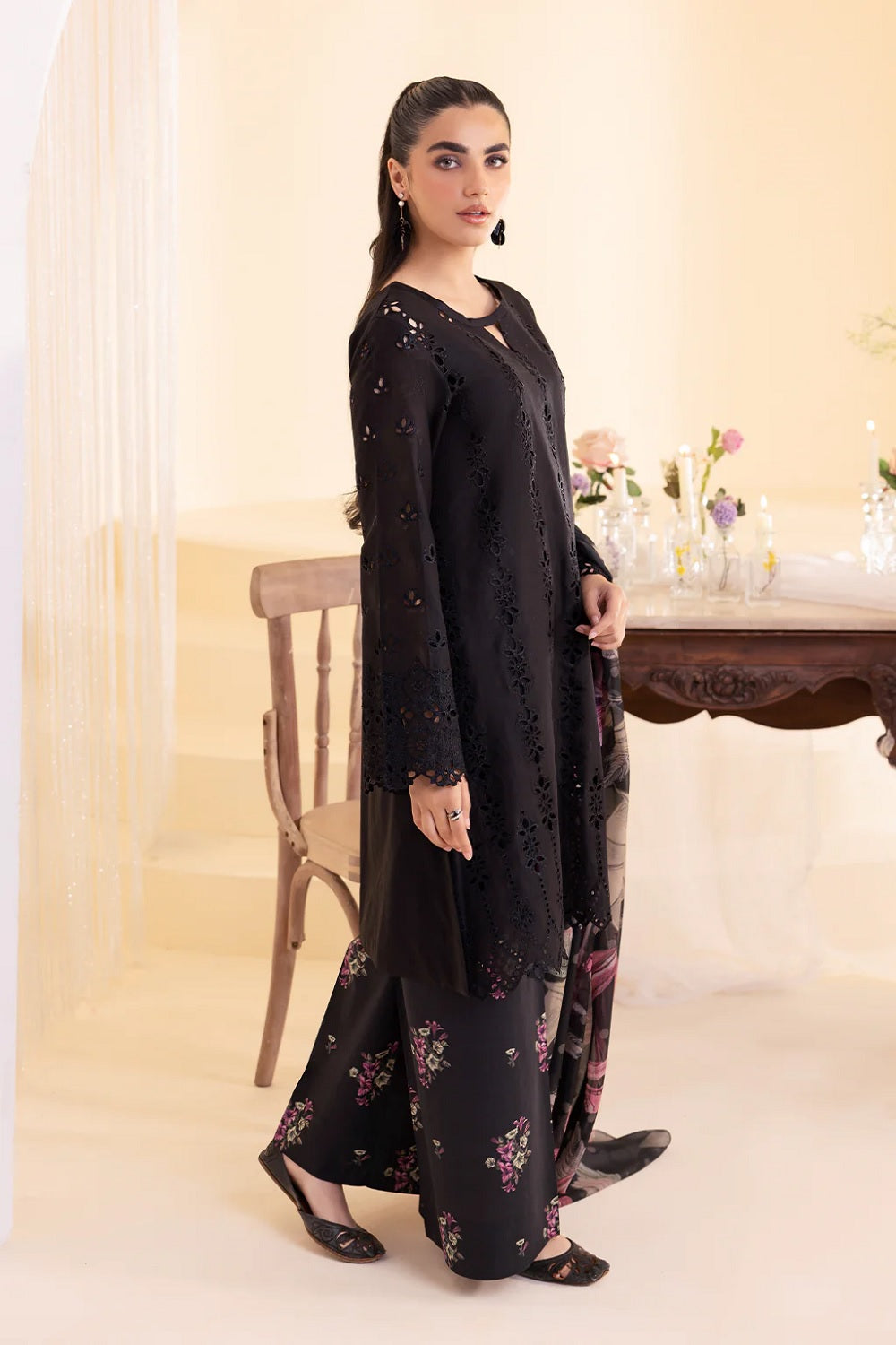 Iznik Luxury Embroidered Lawn Eid Edit'26 - UE-253 - TC-1620