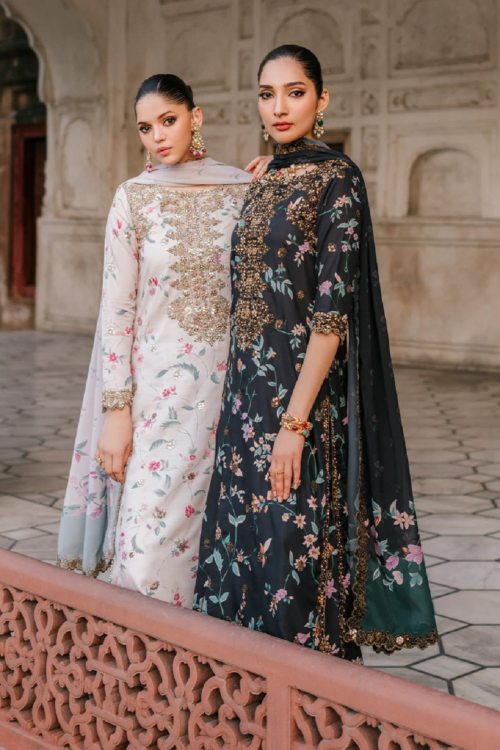Iznik Summer Festive Eid Edit 25 - UE-318 - TC-1395