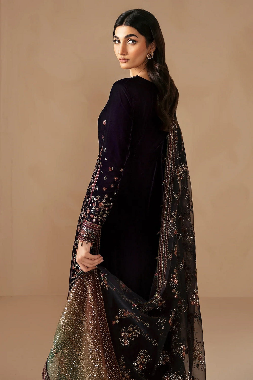Jazmin Embroidered Velvet Formal VF-2027 - TC-1435