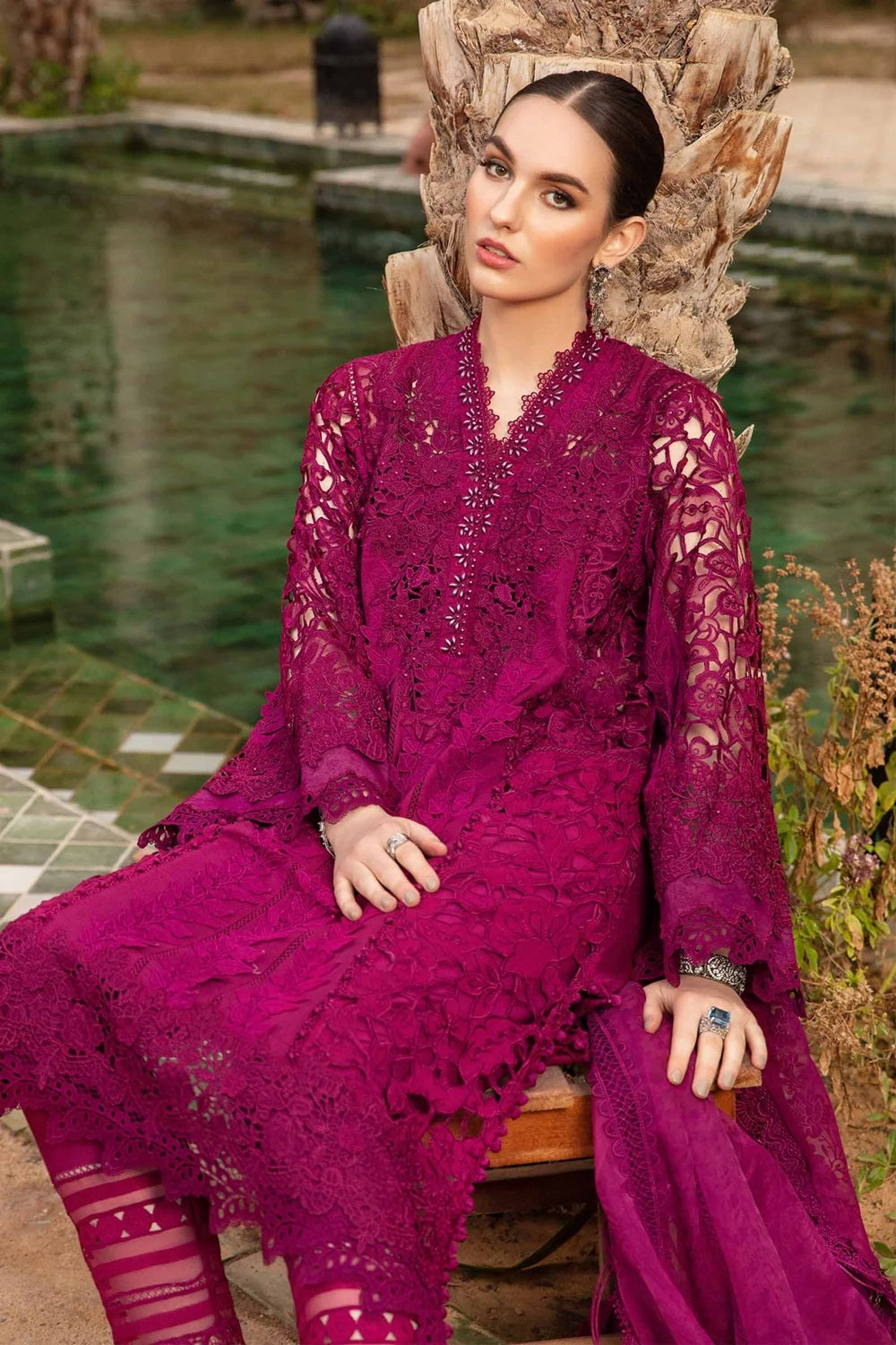 Maria.B. Luxury Lawn'24 - D-2409-B - TC-853