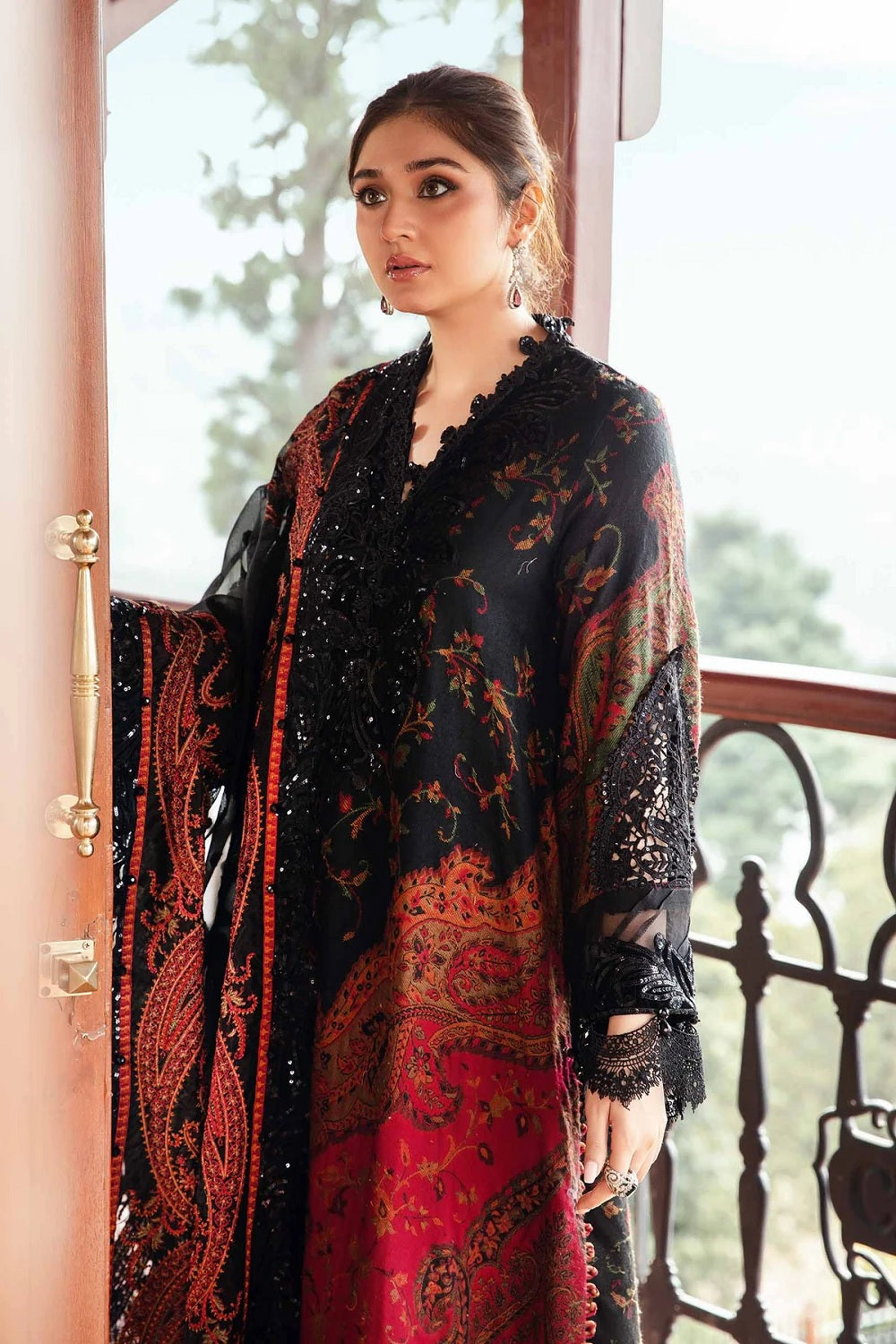 Maria.B. Printed Embroidered Lawn'25 - LN-1204 - TC-1087