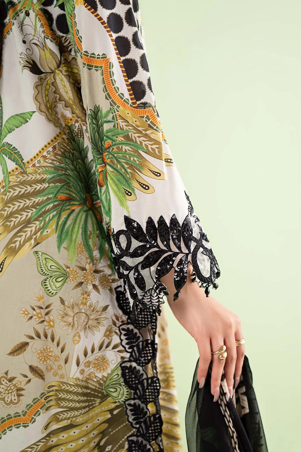 MPRINTS SPRING SUMMER '26 D-2905-A Embroidered Lawn - TC-1575