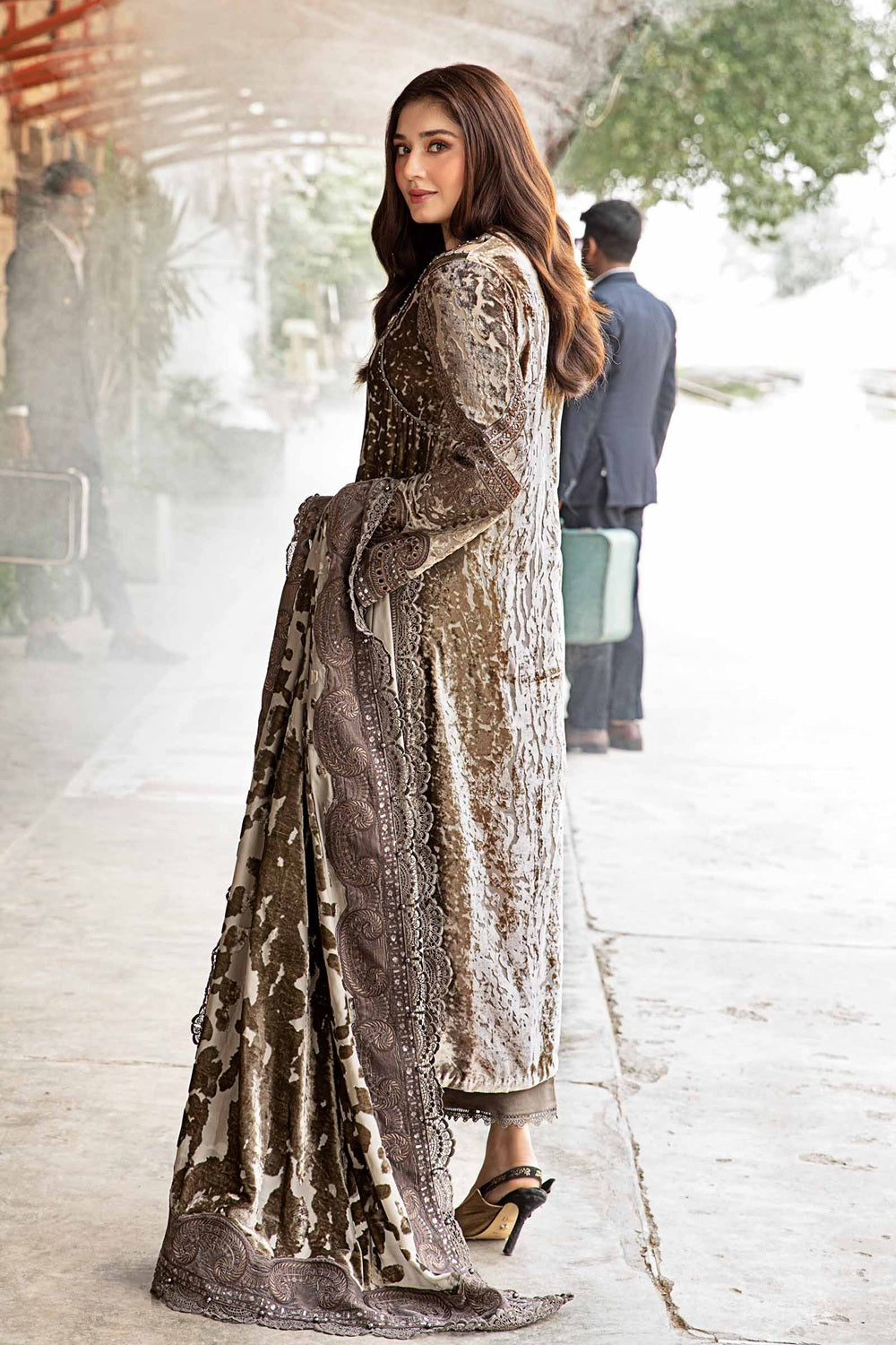 Maria.B. Winter LUXE Luxury Embroidered Velvet Suit | DL-1201 - TC-1506