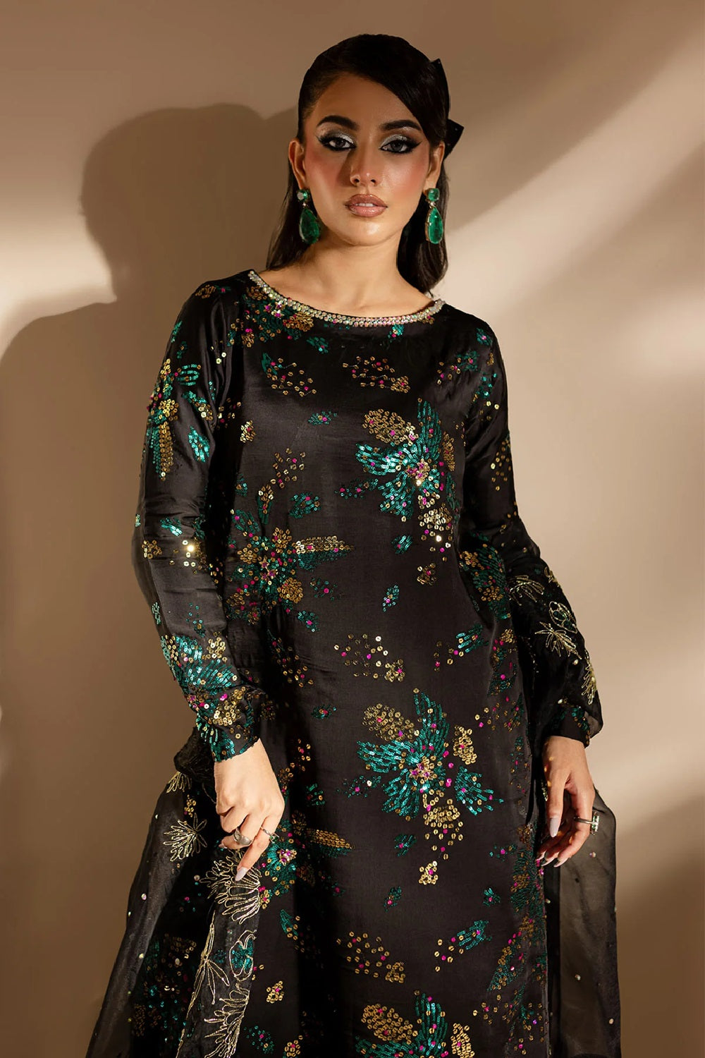 Nureh TW-02 GOLDEN STARDUST Luxury Fancy Formal Pret'25 - TC-1379