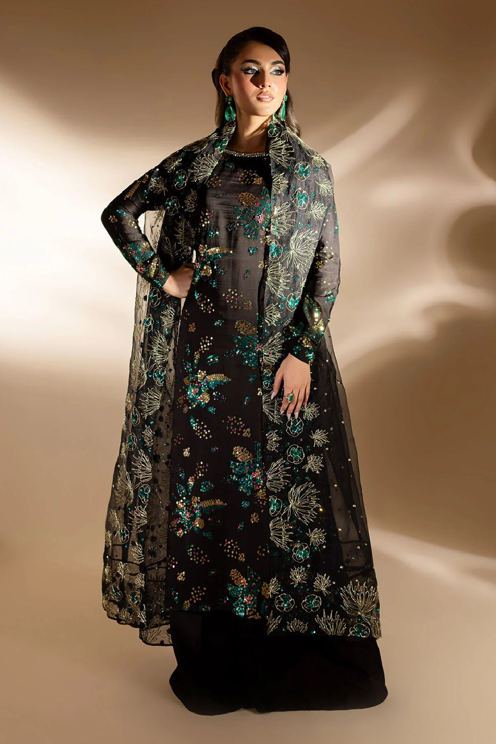 Nureh TW-02 GOLDEN STARDUST Luxury Fancy Formal Pret'25 - TC-1379