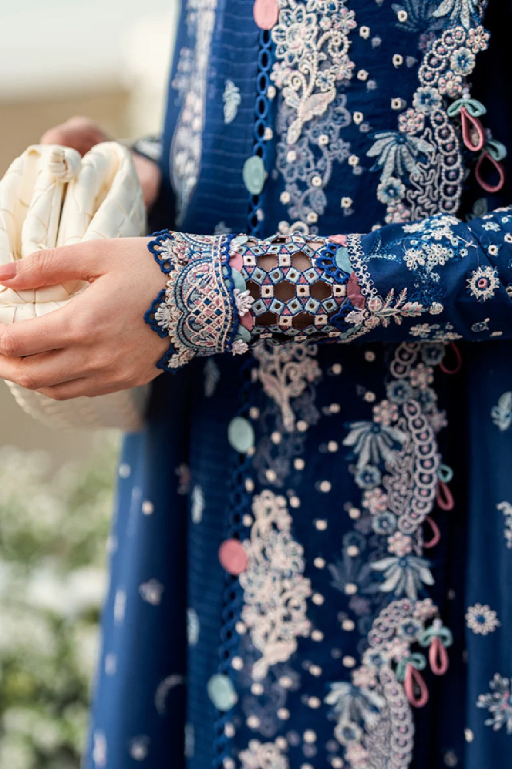 Qalamkar - SAHIL LUXURY LAWN’25 - FK-05 AURORA - TC-1191