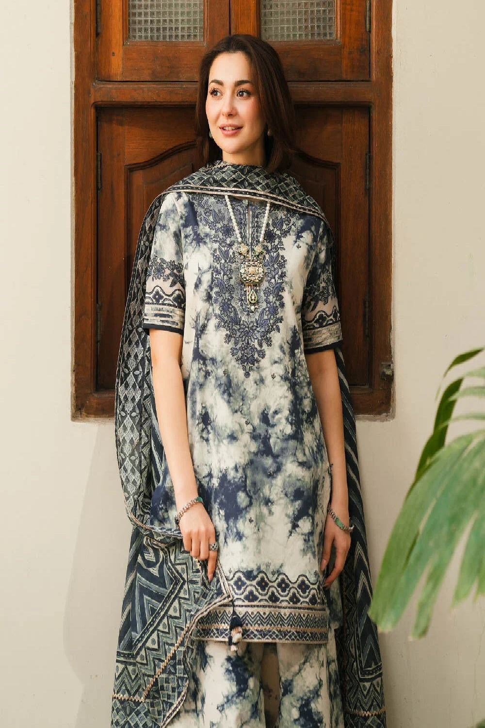 Sapphire Luxury Printed Embroidered Lawn'25 - TC-1279