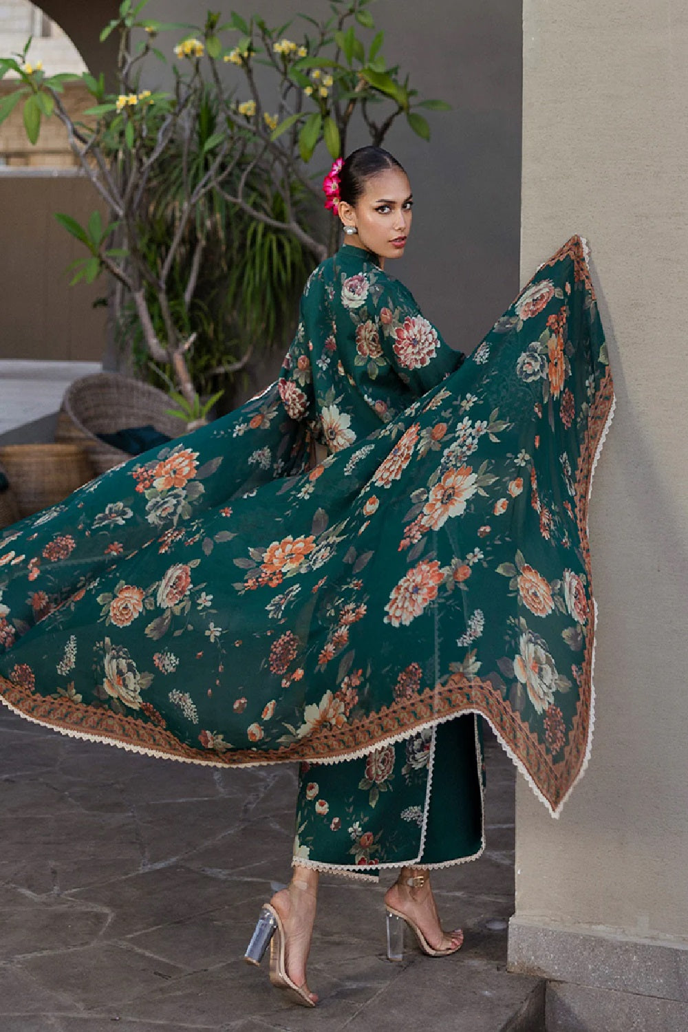 Zainab Chottani Lawn'25 - VELINA-01-UNS - TC-1327
