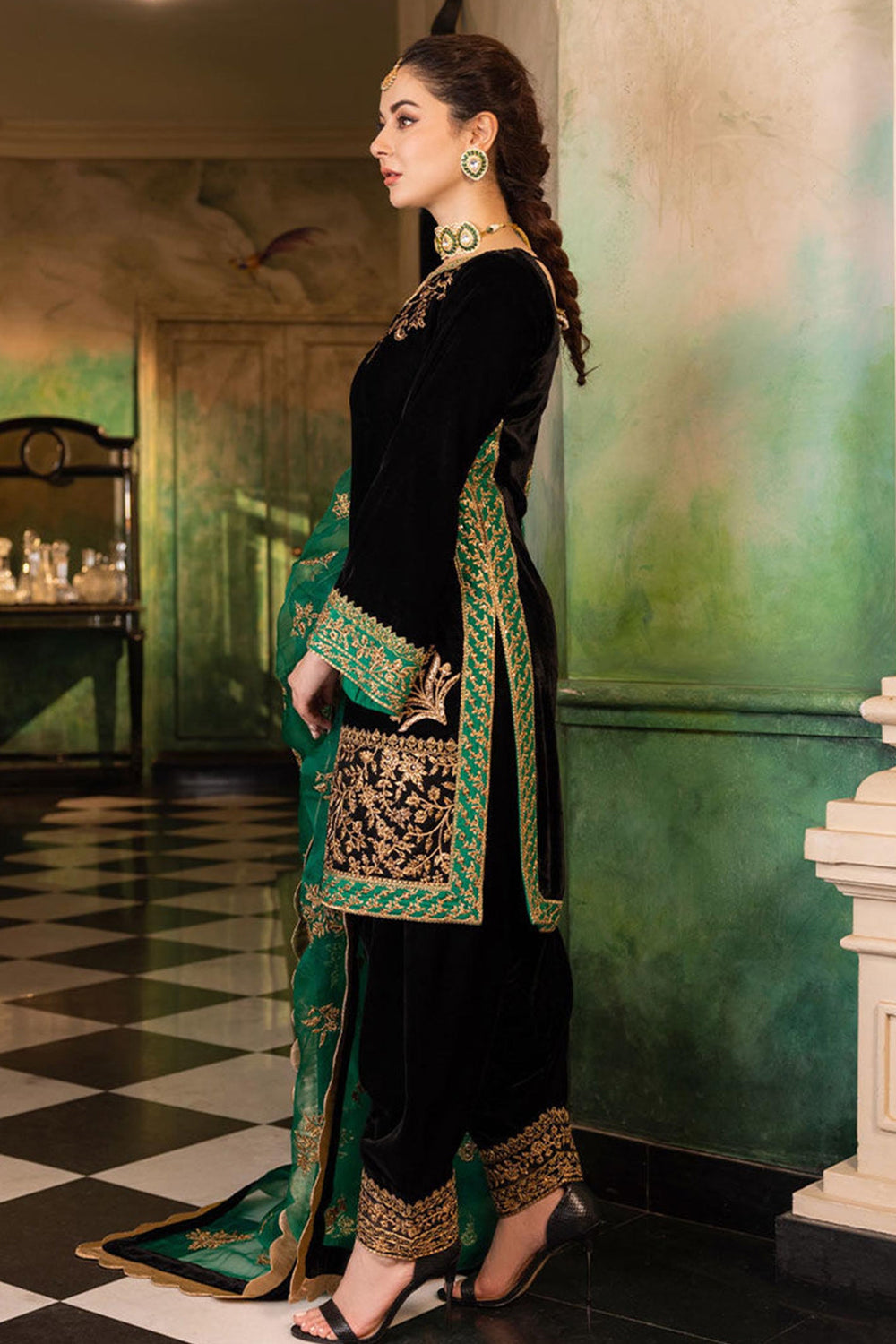 Zainab Chottani - Velvet Collection'24 - ZIMMEL - TC-266