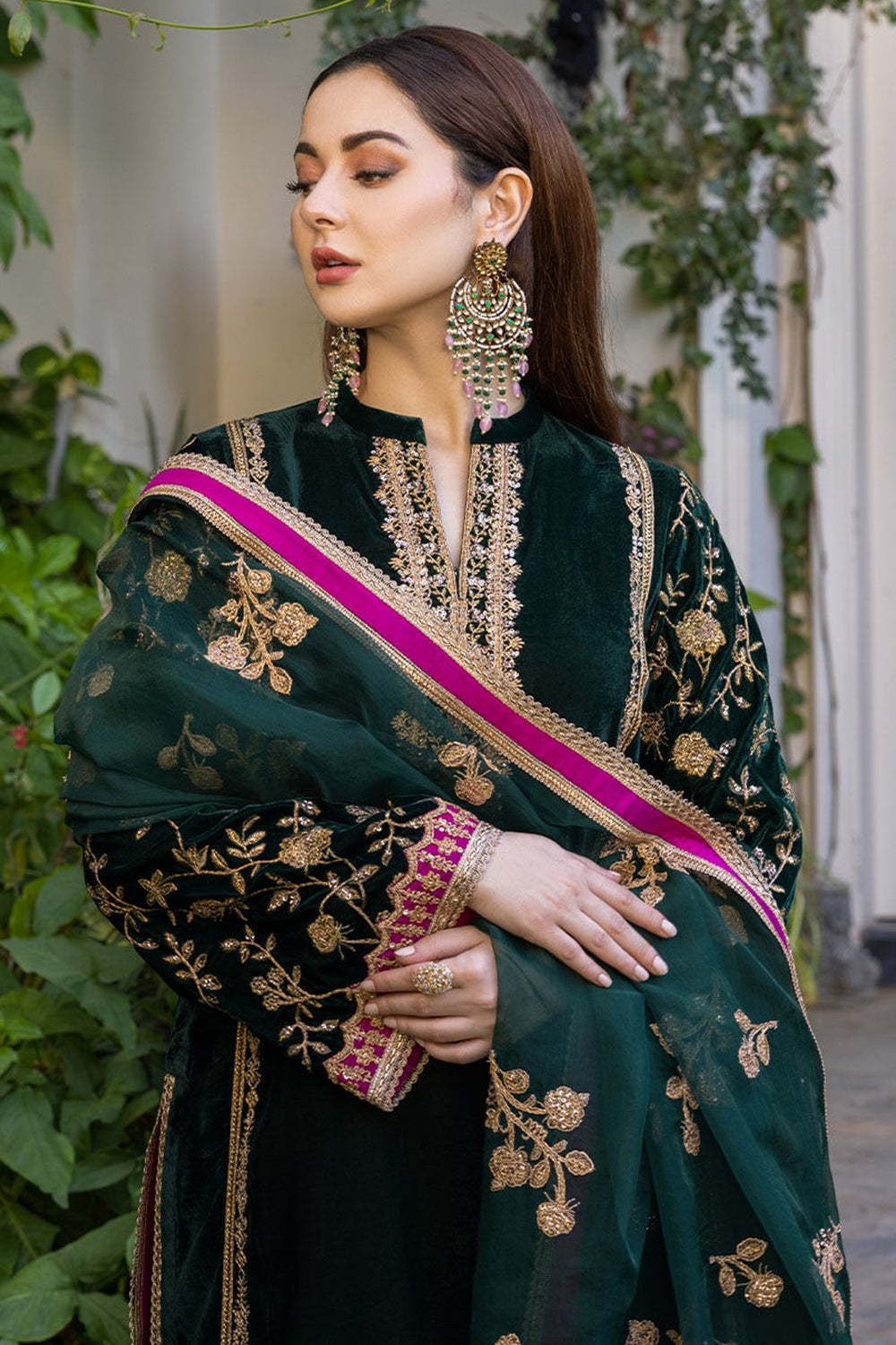 Zainab Chottani - Velvet Collection'22 - PAREESHAY - TC-267