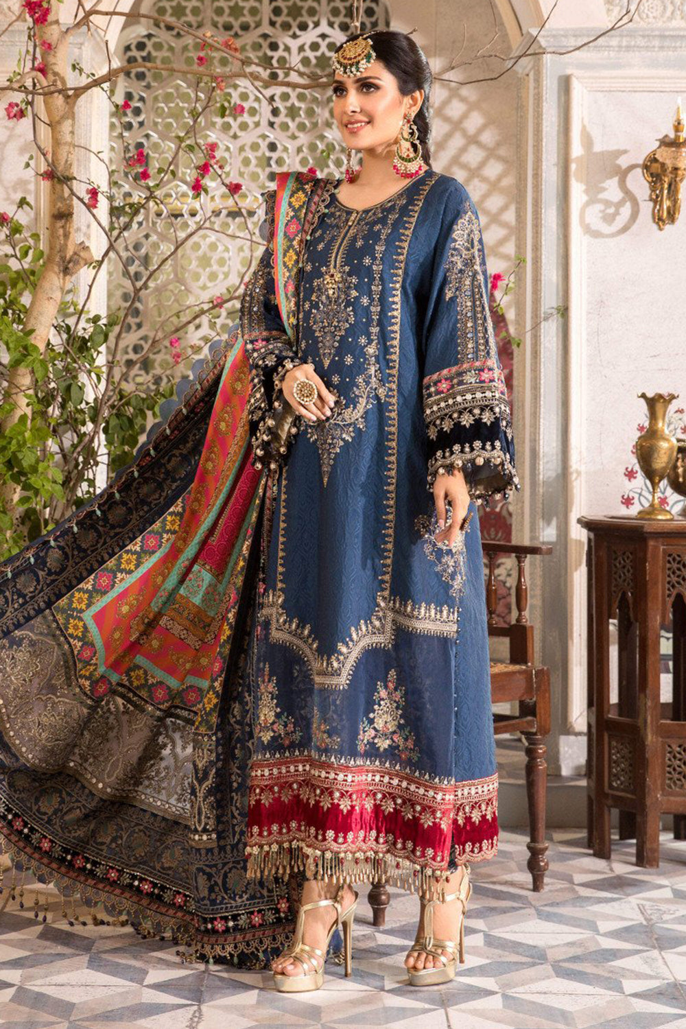 Embrace Luxury with Maria B’s Exquisite New Fashion Line Embrace Luxury with Maria B’s Exquisite New Fashion Line